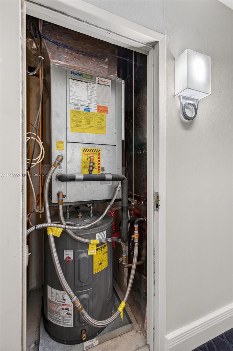 MYSTIC POINTE CONDO NO TH - Residential