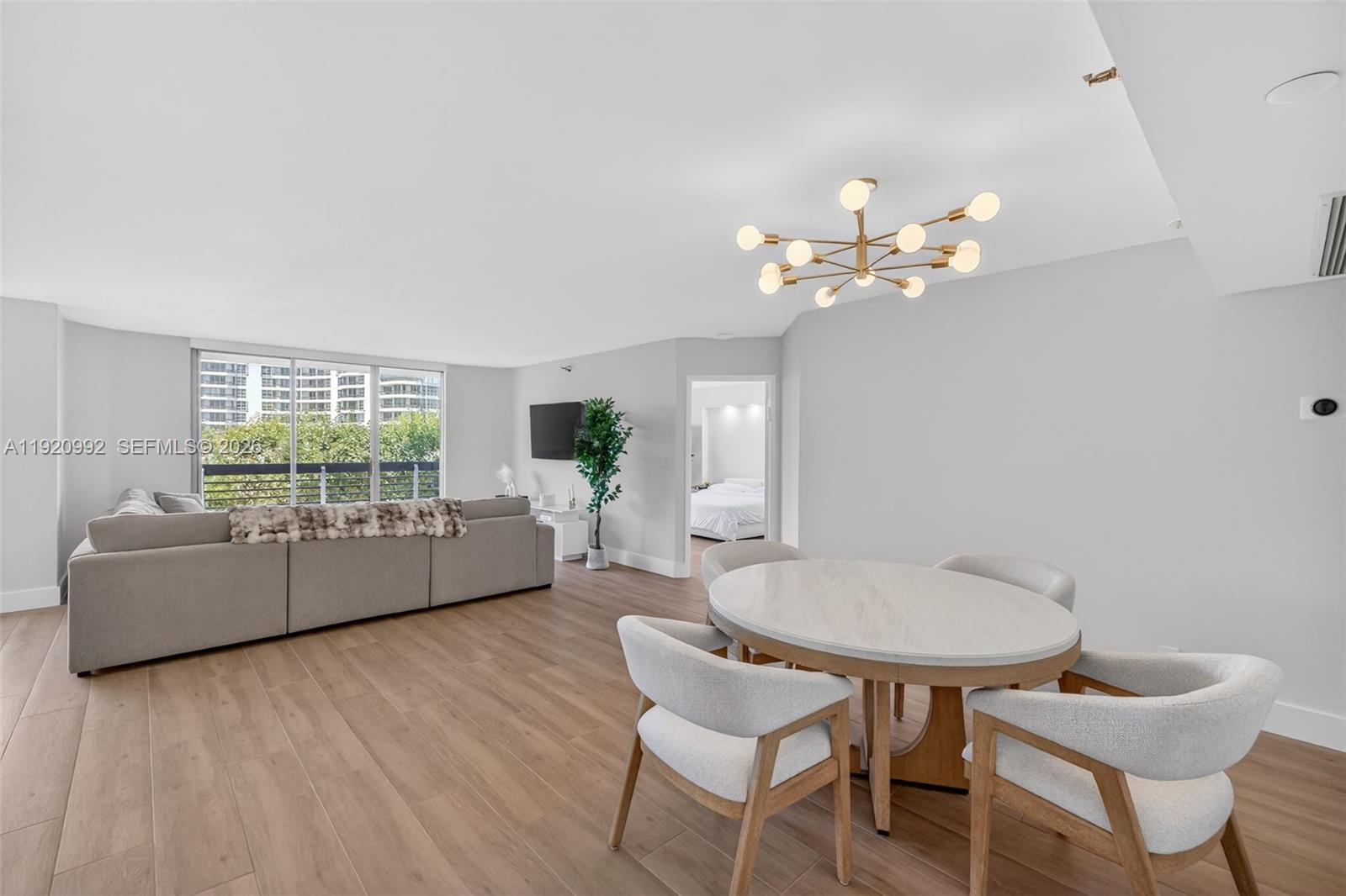 MYSTIC POINTE CONDO NO TH - Residential