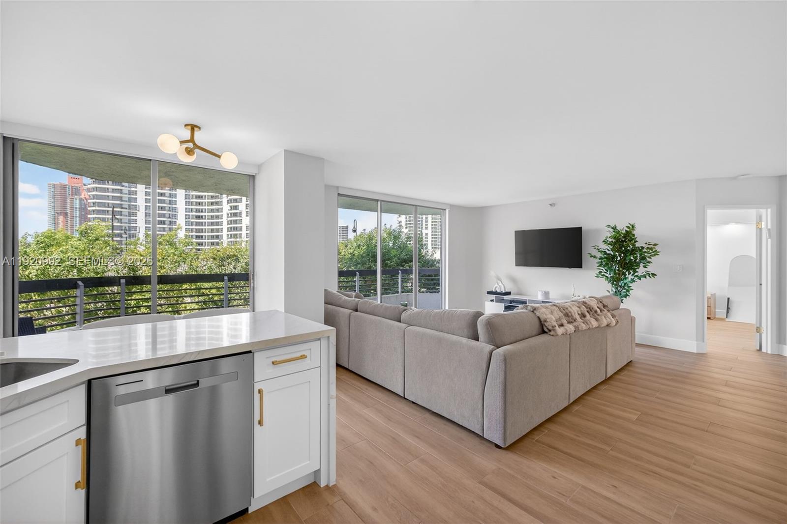 MYSTIC POINTE CONDO NO TH - Residential