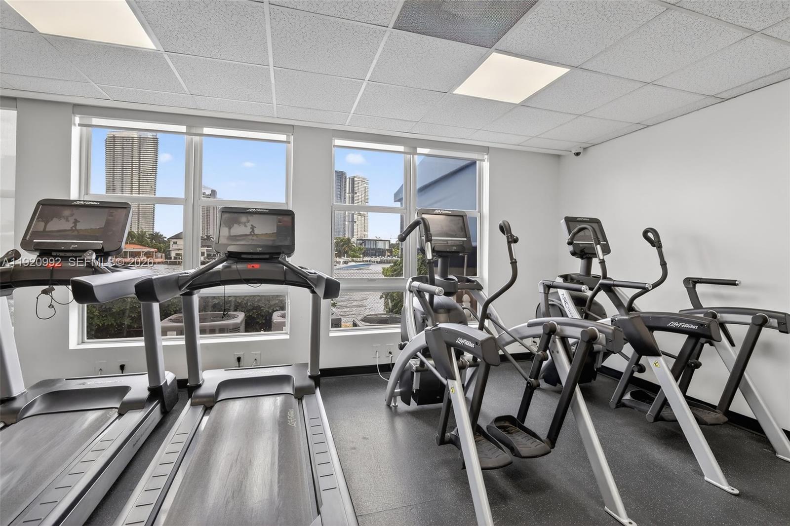 MYSTIC POINTE CONDO NO TH - Residential