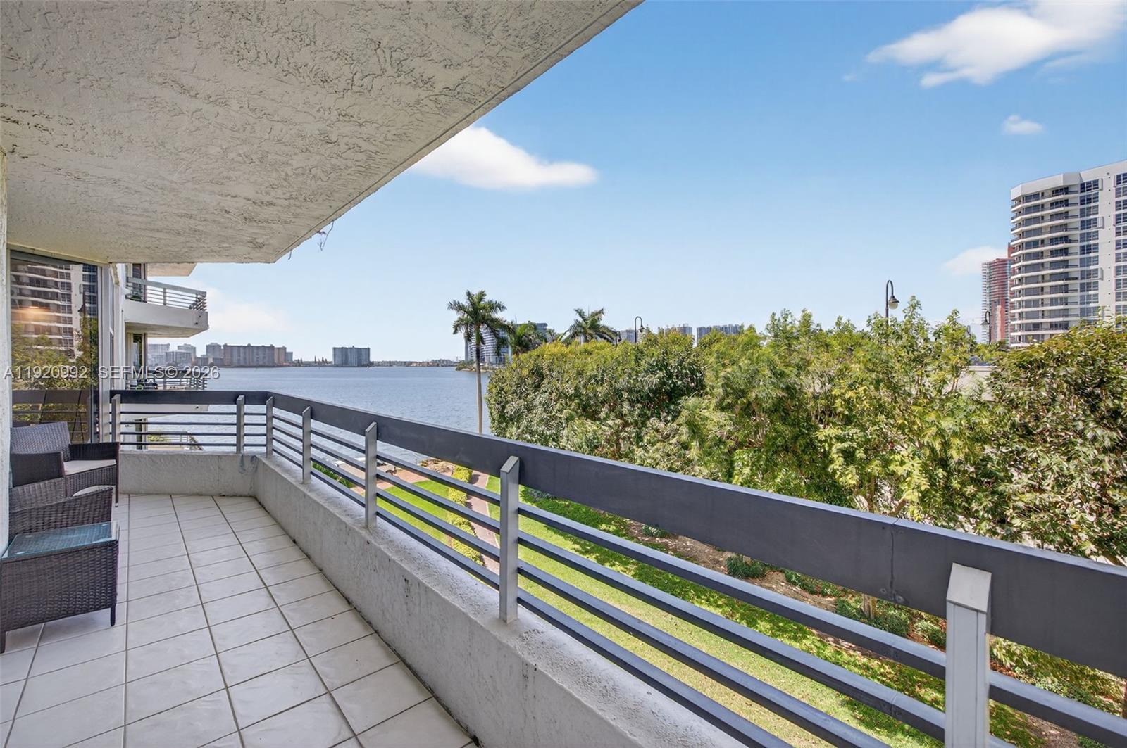 MYSTIC POINTE CONDO NO TH - Residential