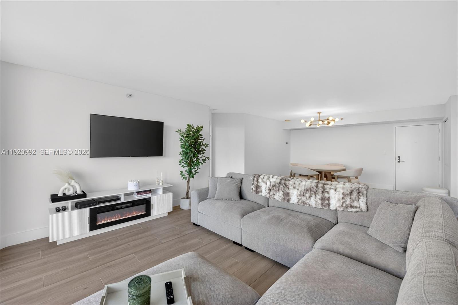 MYSTIC POINTE CONDO NO TH - Residential