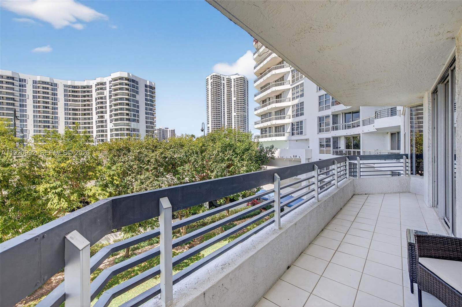 MYSTIC POINTE CONDO NO TH - Residential