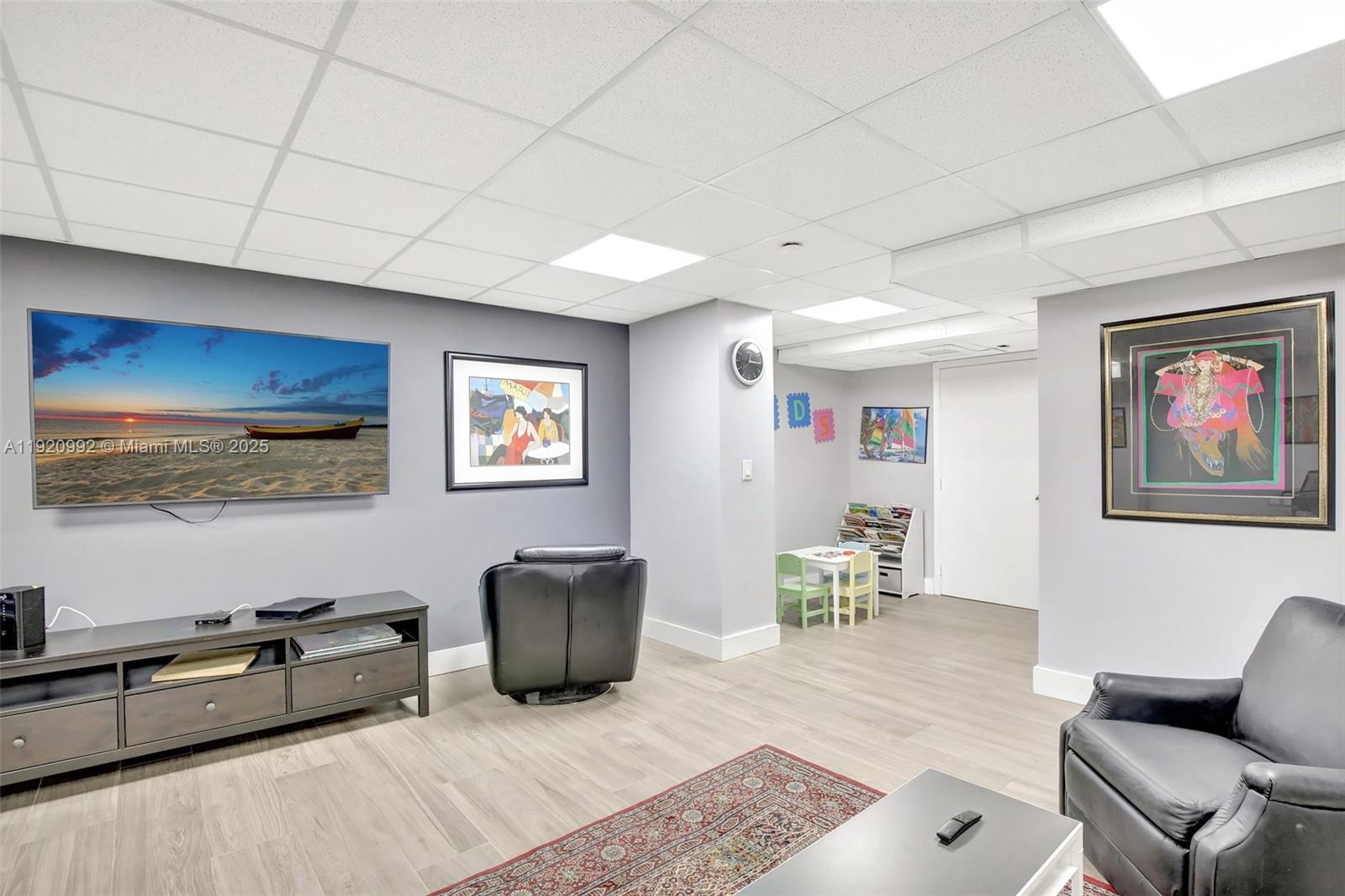 MYSTIC POINTE CONDO NO TH - Residential