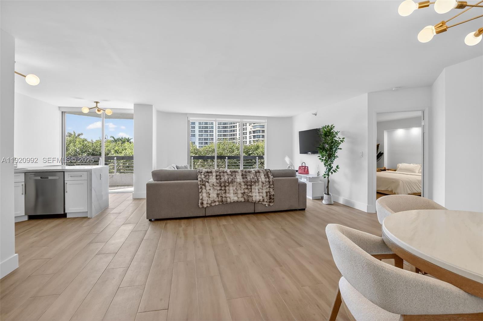 MYSTIC POINTE CONDO NO TH - Residential