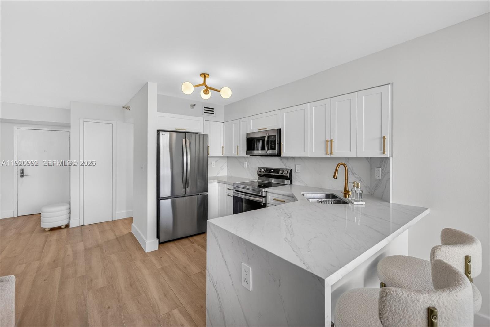 MYSTIC POINTE CONDO NO TH - Residential