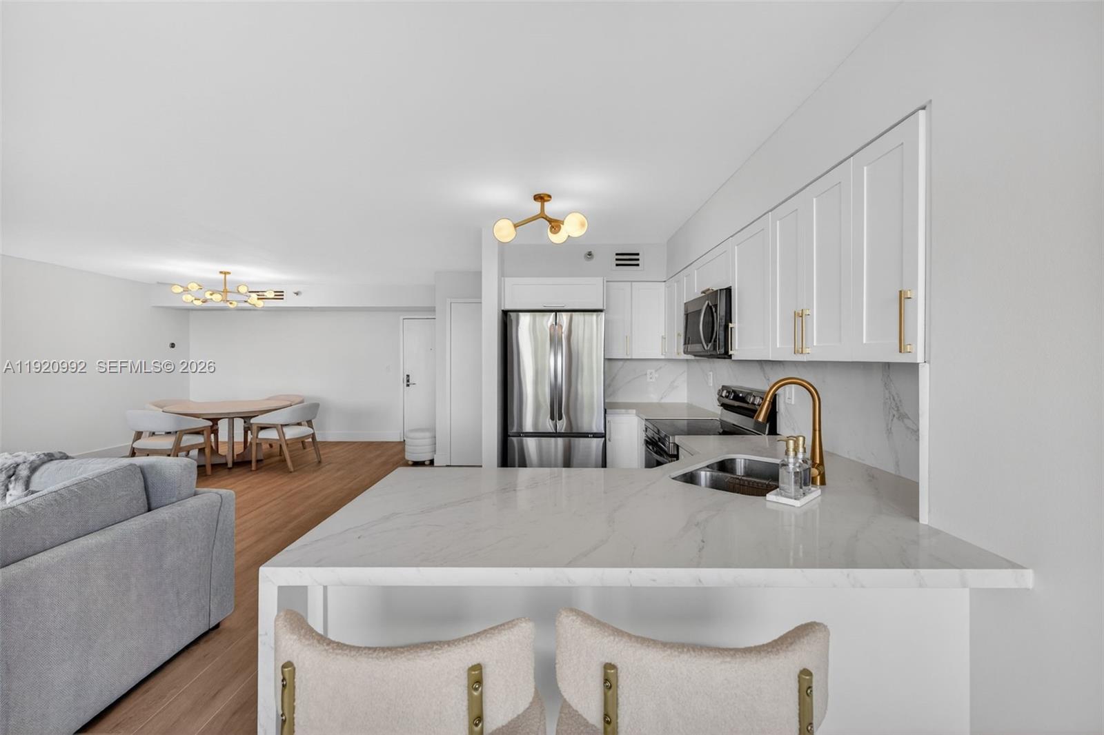 MYSTIC POINTE CONDO NO TH - Residential