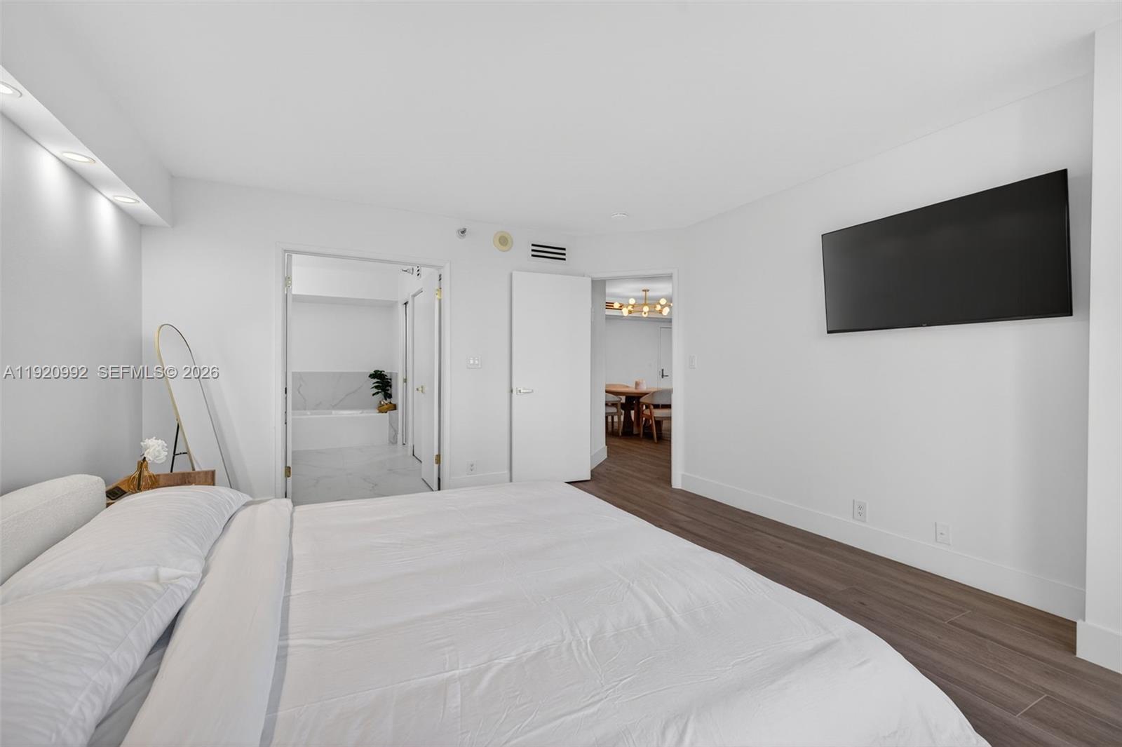 MYSTIC POINTE CONDO NO TH - Residential