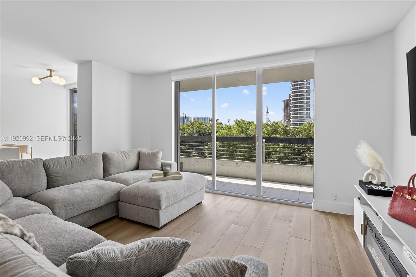 MYSTIC POINTE CONDO NO TH - Residential