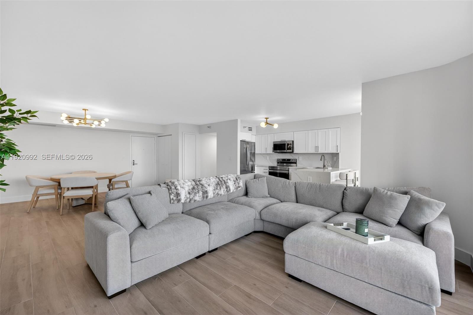 MYSTIC POINTE CONDO NO TH - Residential