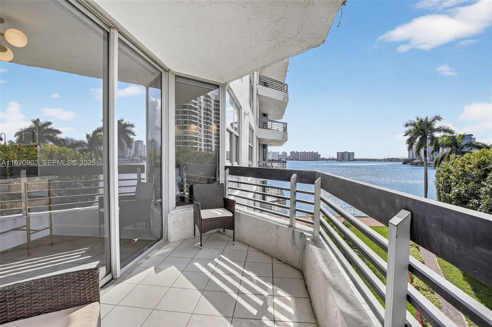 19101 NE 36th Ct 402