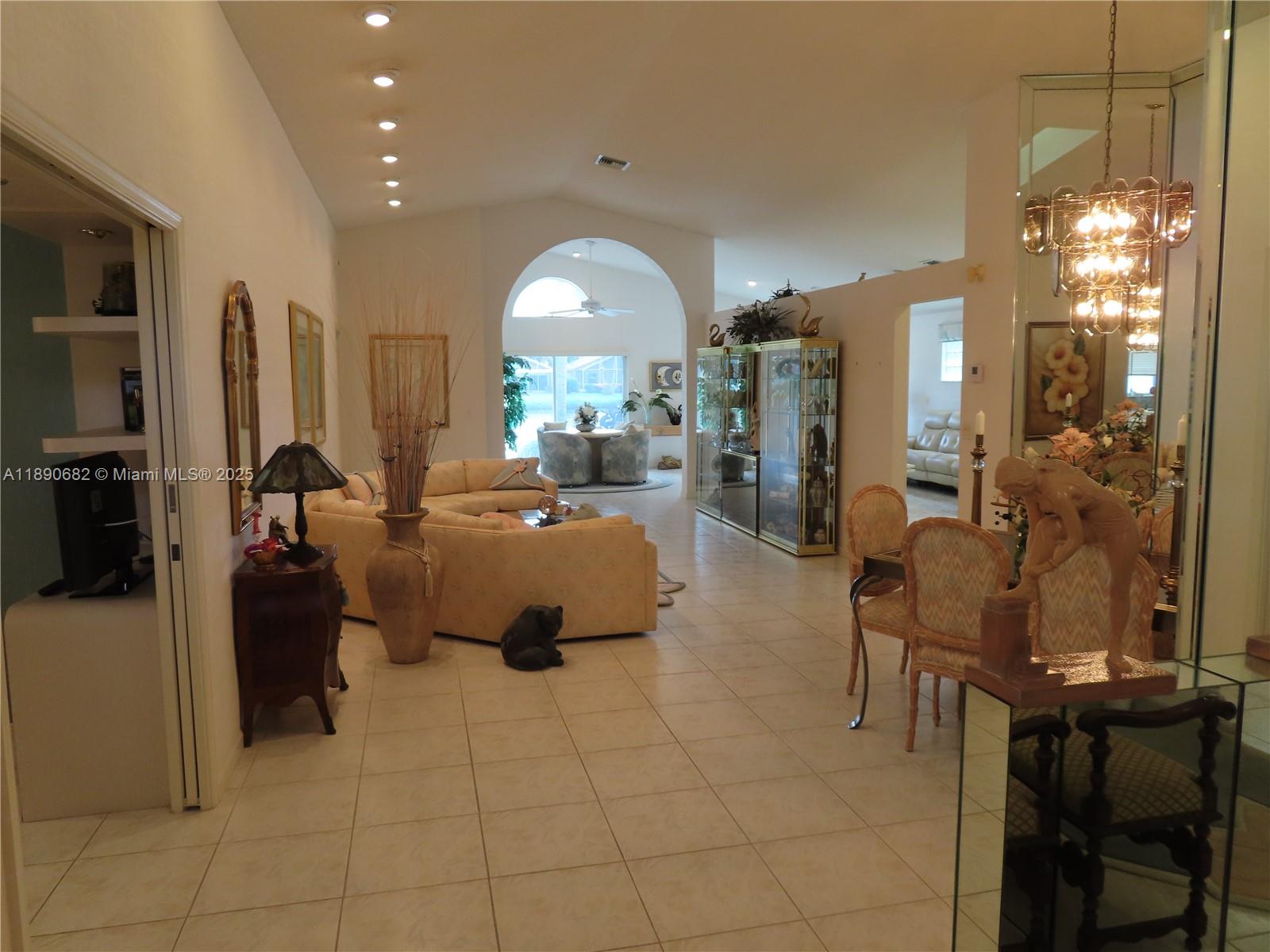 PALM ISLES - Residential