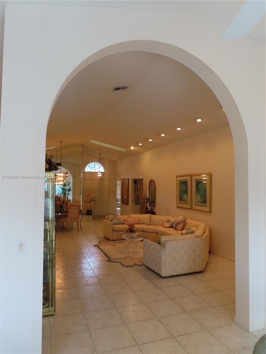 PALM ISLES - Residential