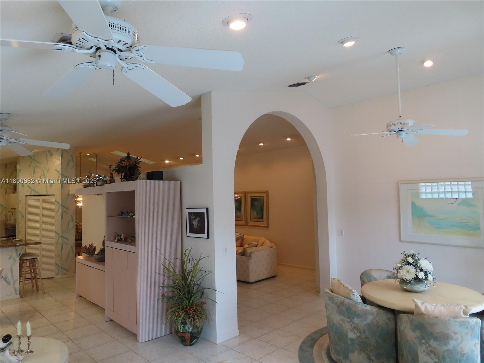 PALM ISLES - Residential