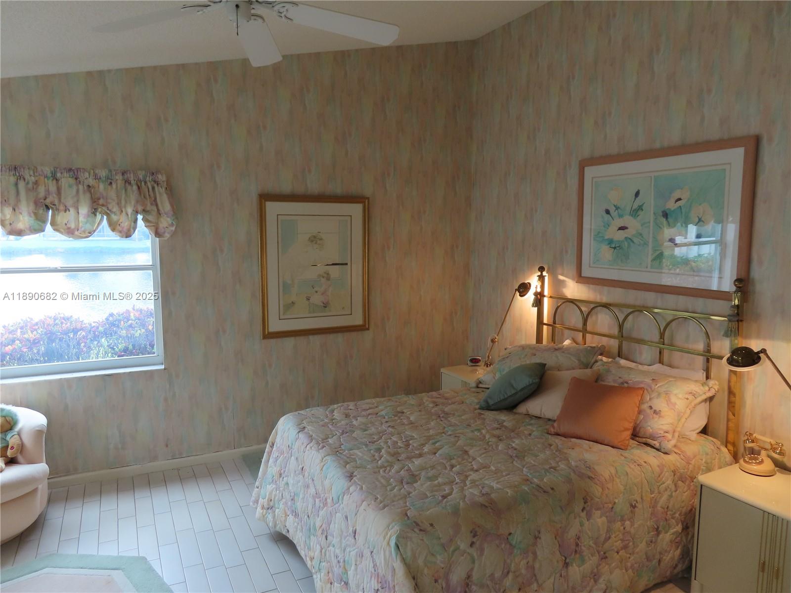 PALM ISLES - Residential