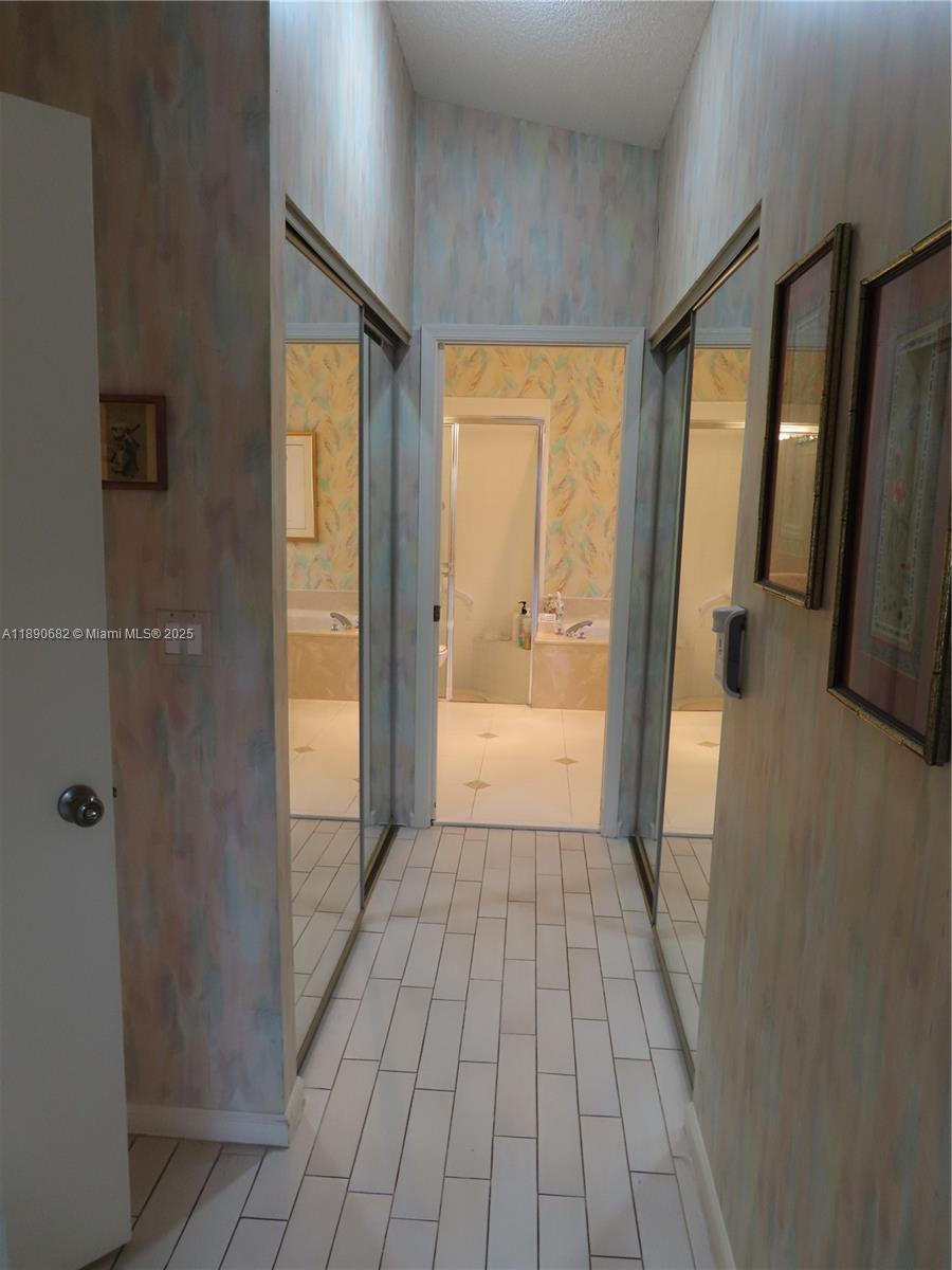 PALM ISLES - Residential