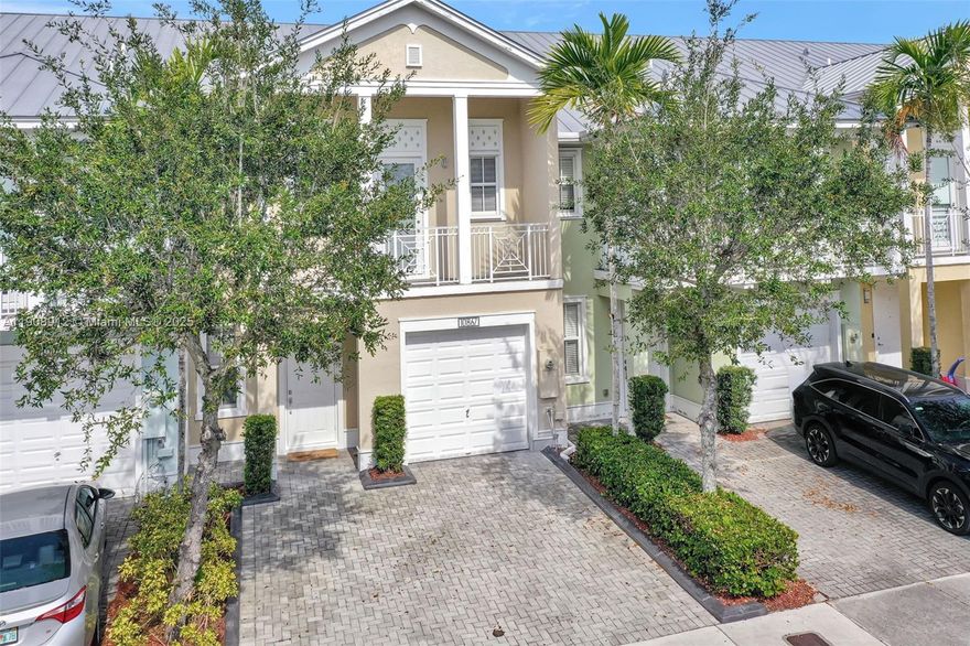 Turnkey Luxury in Doral! Fully remodeled 3BD / 3BA home — just bring your toothbrush! Features Italian ceramic floors, marble finishes, spacious walk-in closets, and elegant modern design. Located in a secure gated community with top amenities. Style, comfort, and location all in one!