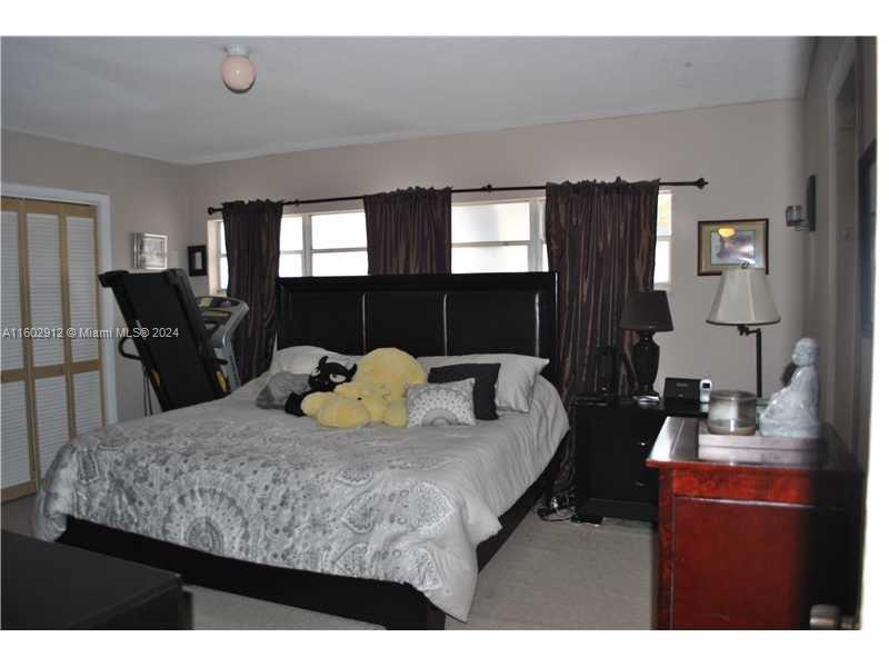 SUTTON HOUSE CONDO - Residential