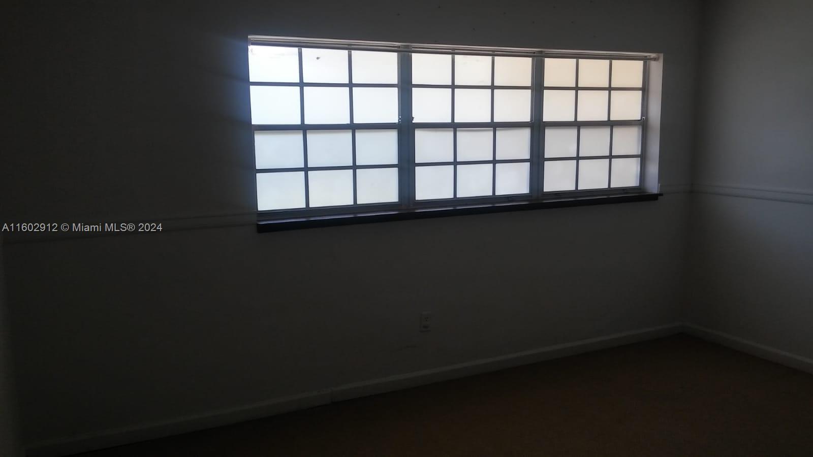 SUTTON HOUSE CONDO - Residential