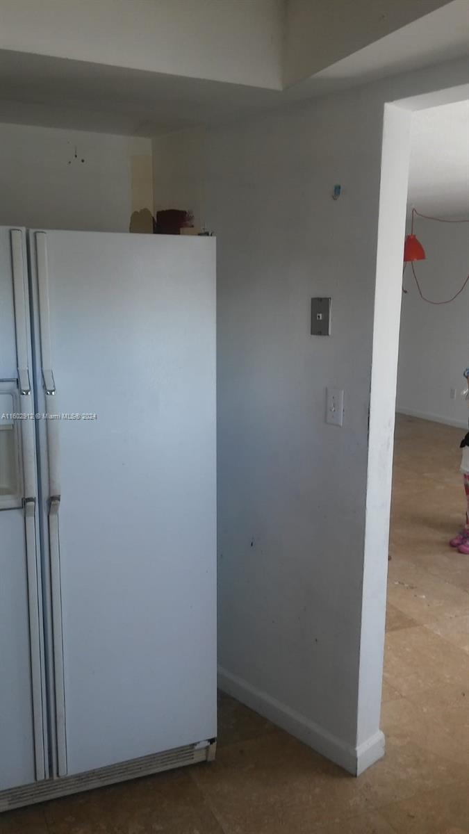 SUTTON HOUSE CONDO - Residential