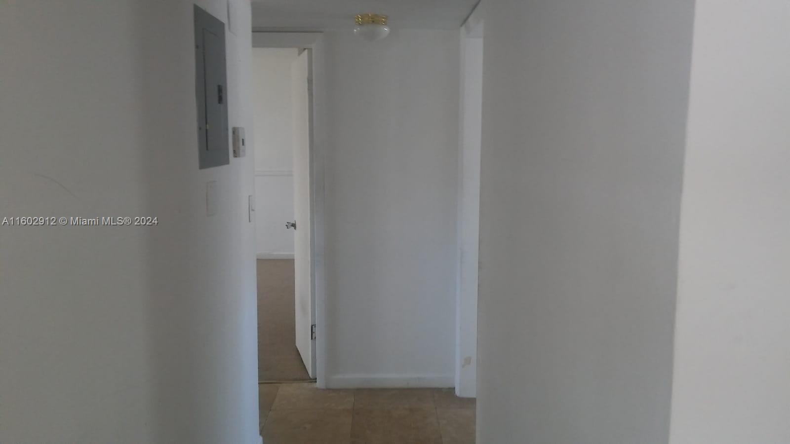 SUTTON HOUSE CONDO - Residential