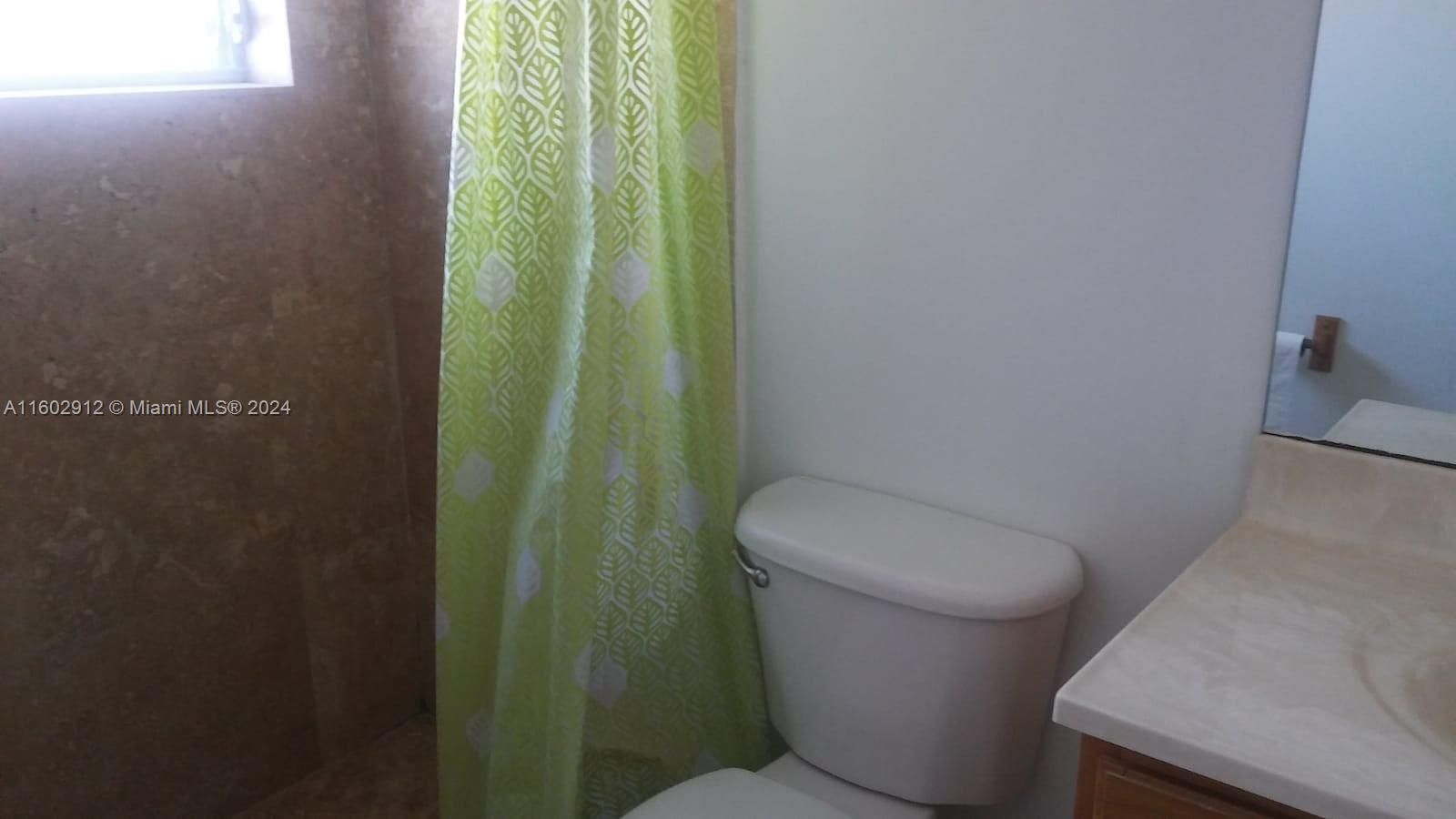 SUTTON HOUSE CONDO - Residential
