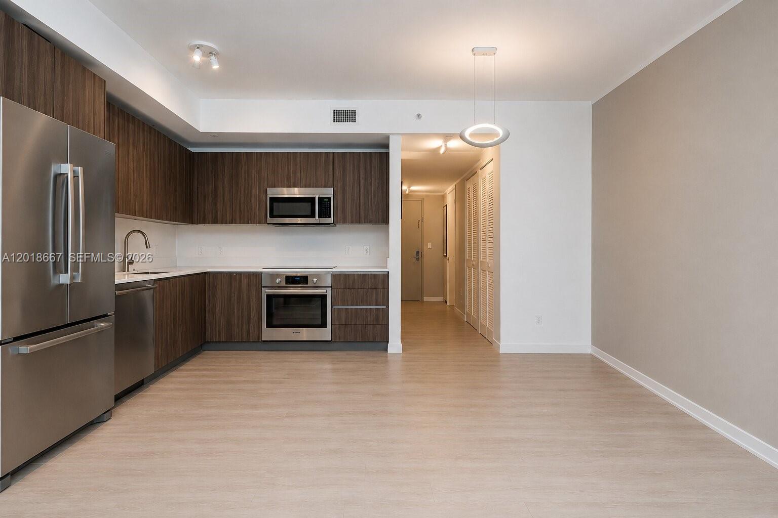 488 NE 18th St 2803