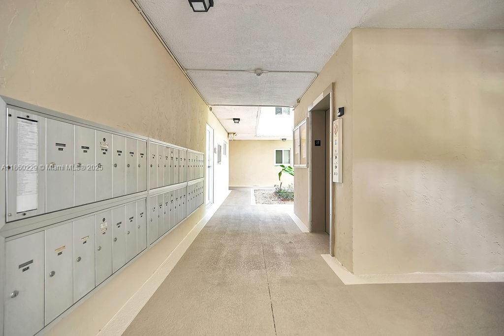 VILLAGE OF KINGS CREEK CO - Residential Lease