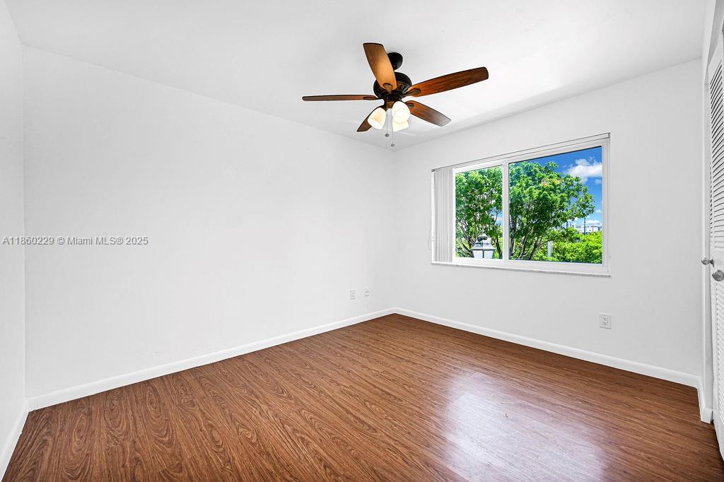 VILLAGE OF KINGS CREEK CO - Residential Lease