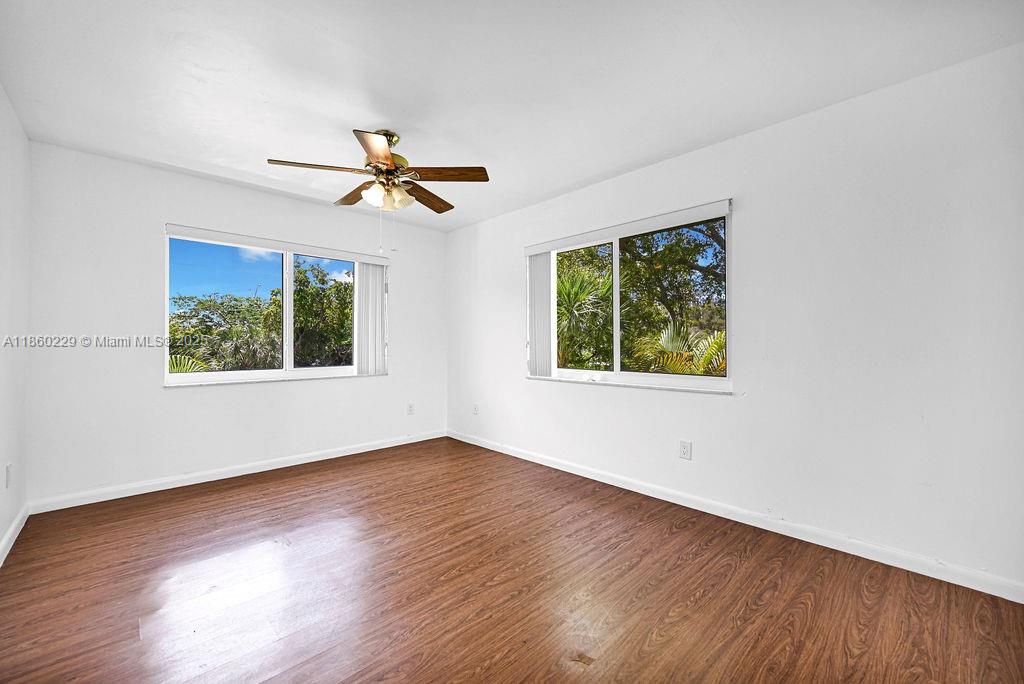 VILLAGE OF KINGS CREEK CO - Residential Lease