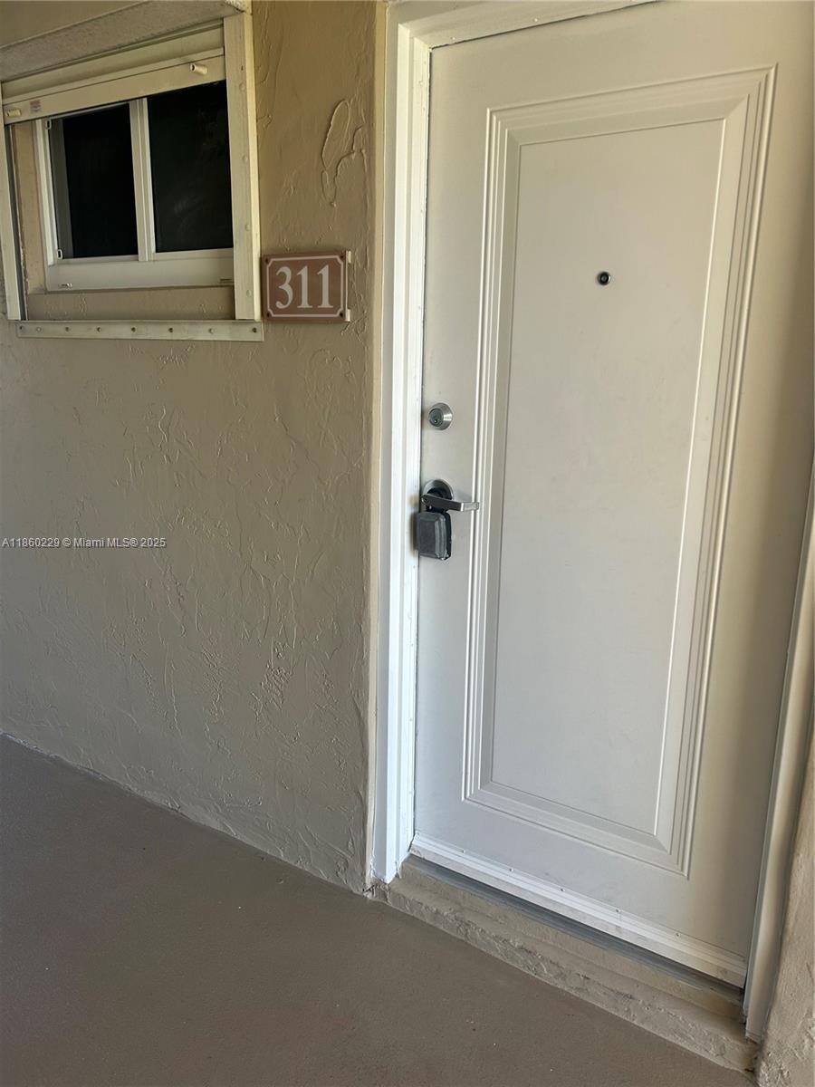 VILLAGE OF KINGS CREEK CO - Residential Lease