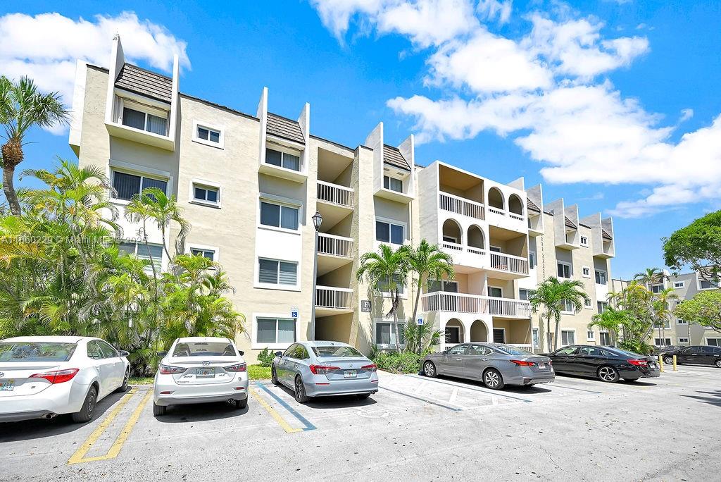 VILLAGE OF KINGS CREEK CO - Residential Lease