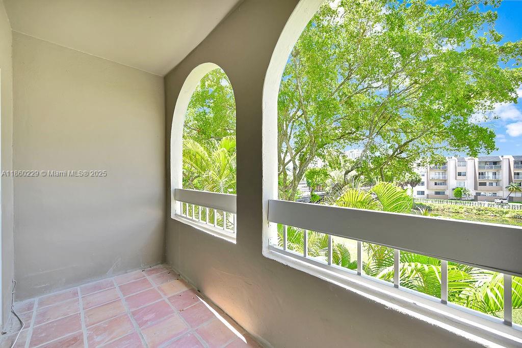 VILLAGE OF KINGS CREEK CO - Residential Lease