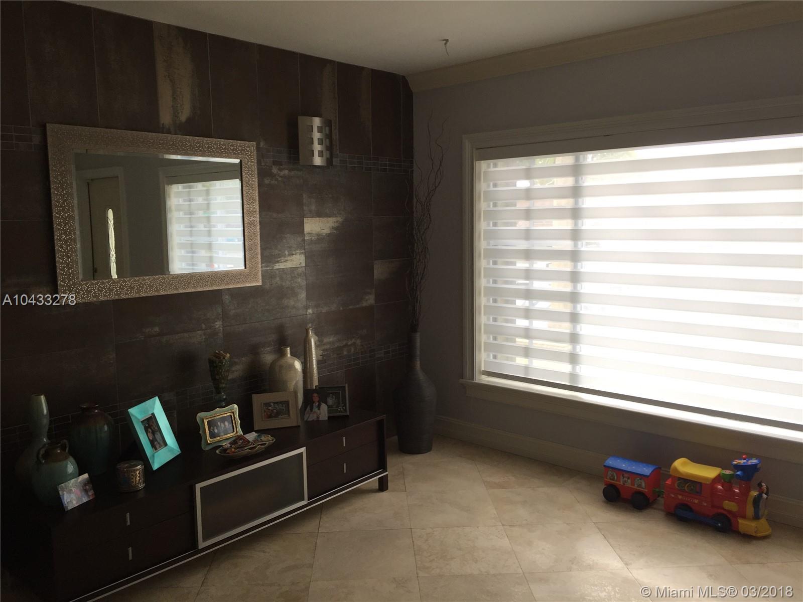 PALM SPRINGS 1ST ADDN - Residential