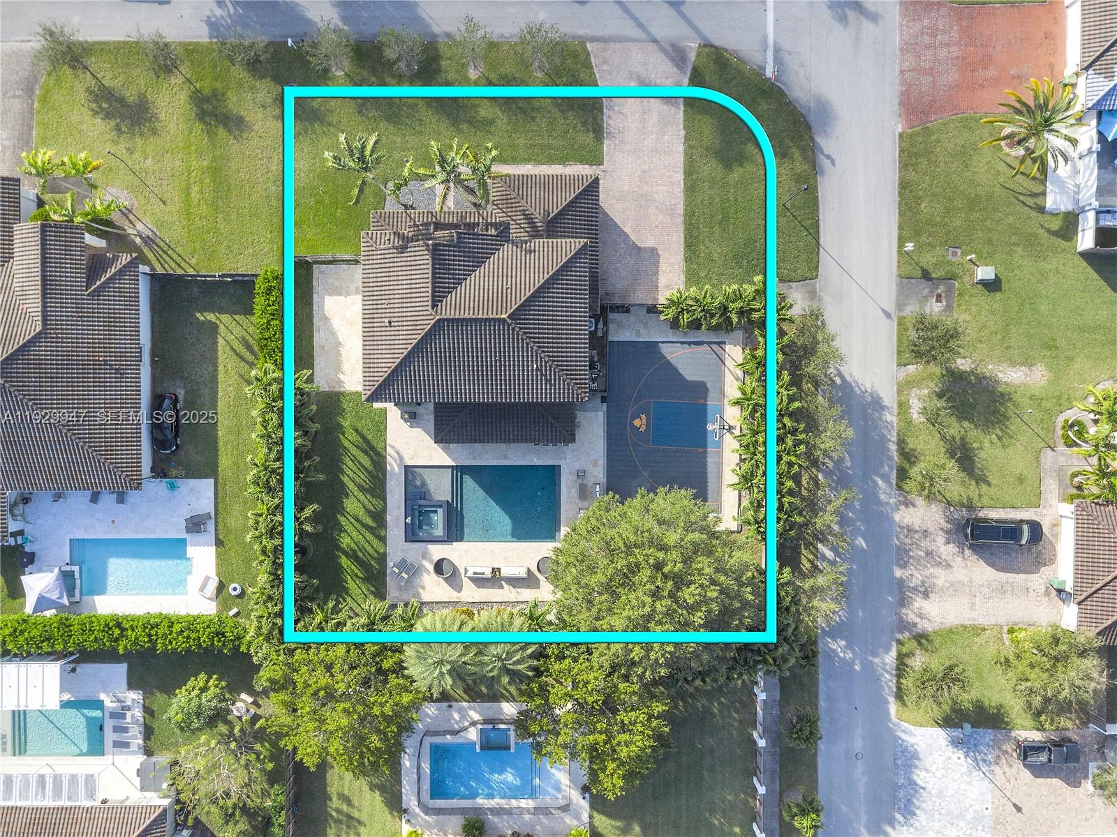 BONITA GRAND ESTATES SOUT - Residential