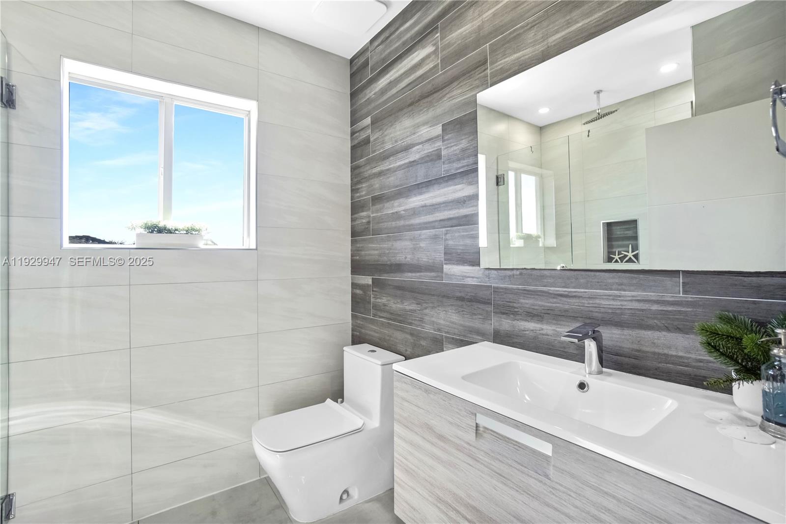 BONITA GRAND ESTATES SOUT - Residential