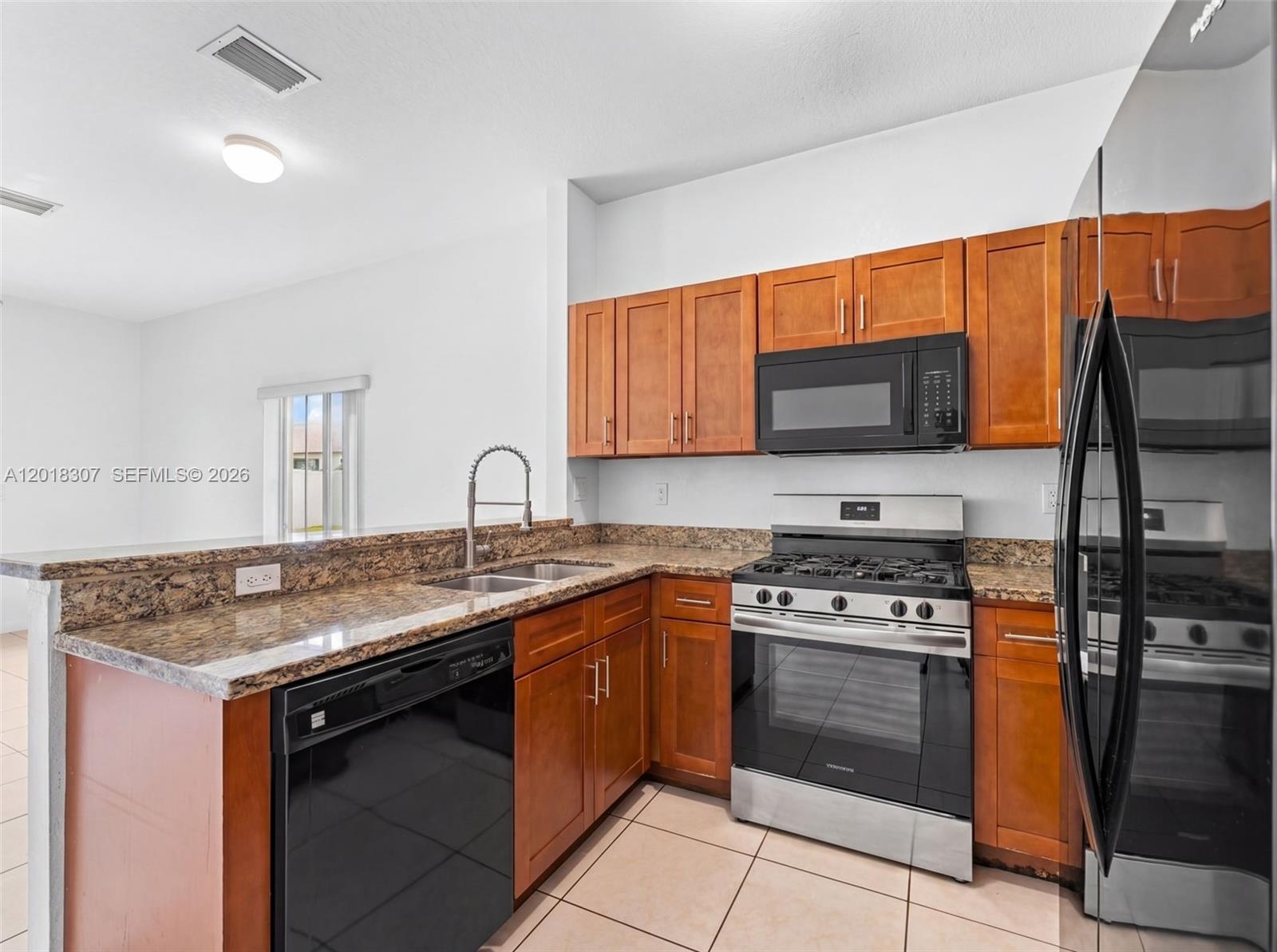 DE CAYON SUBDIVISION - Residential