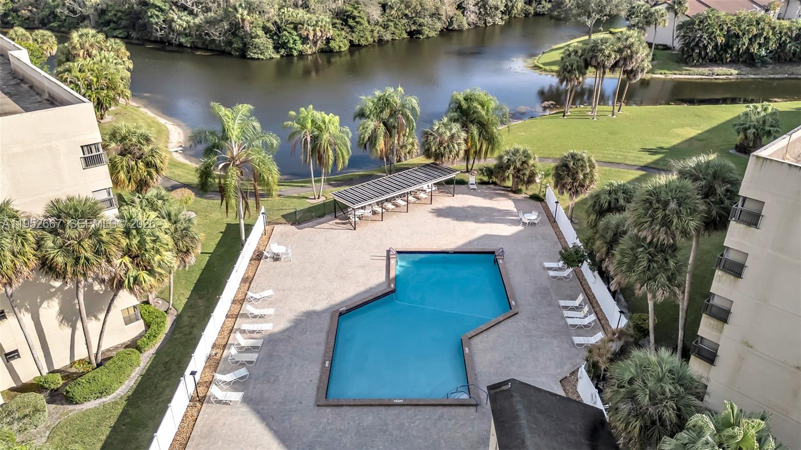 2900 NW 42nd Ave A402