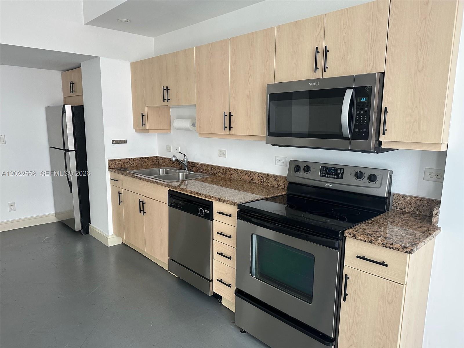 111 E Flagler 702