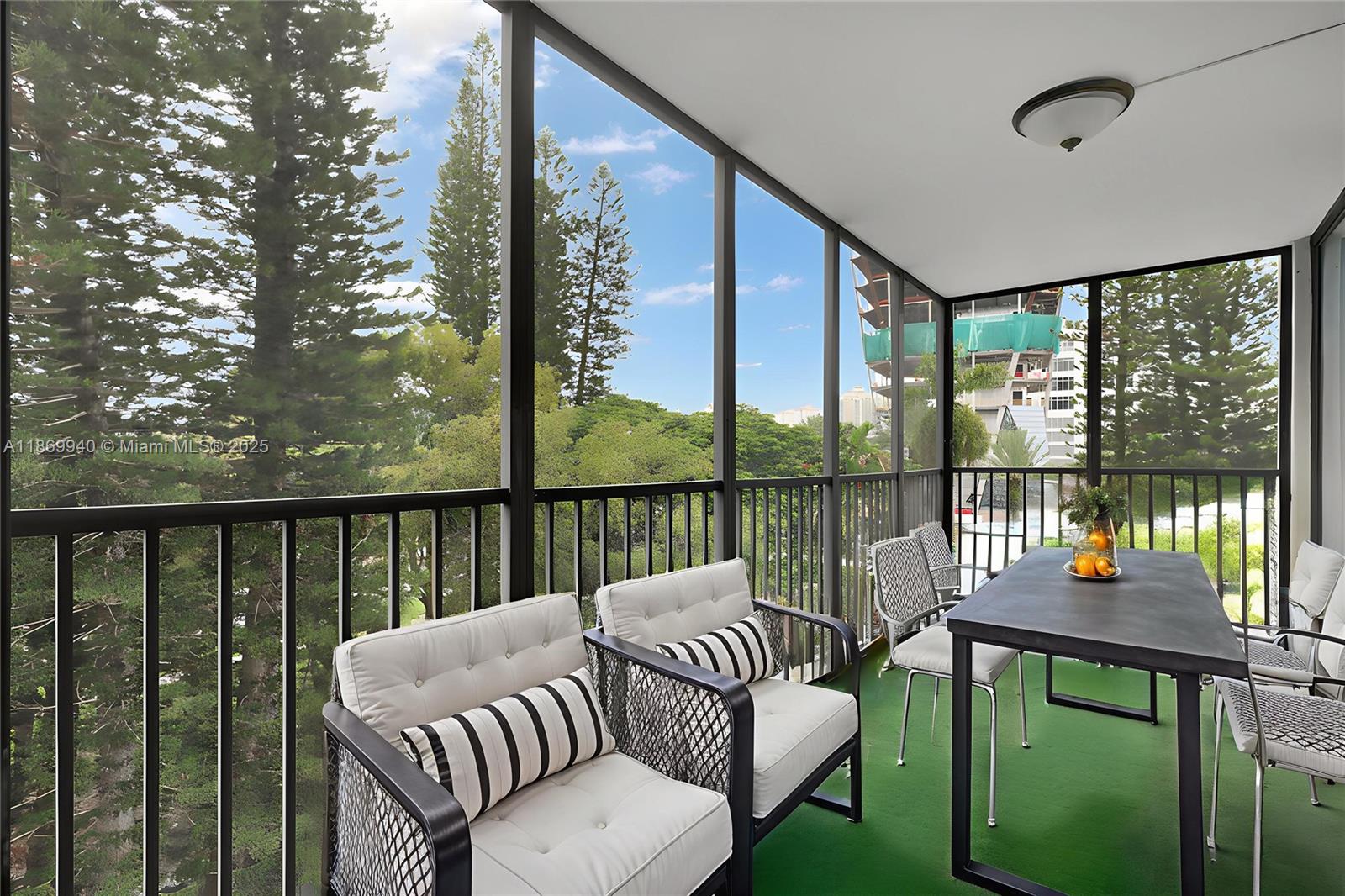 BONAVIDA CONDO - Residential