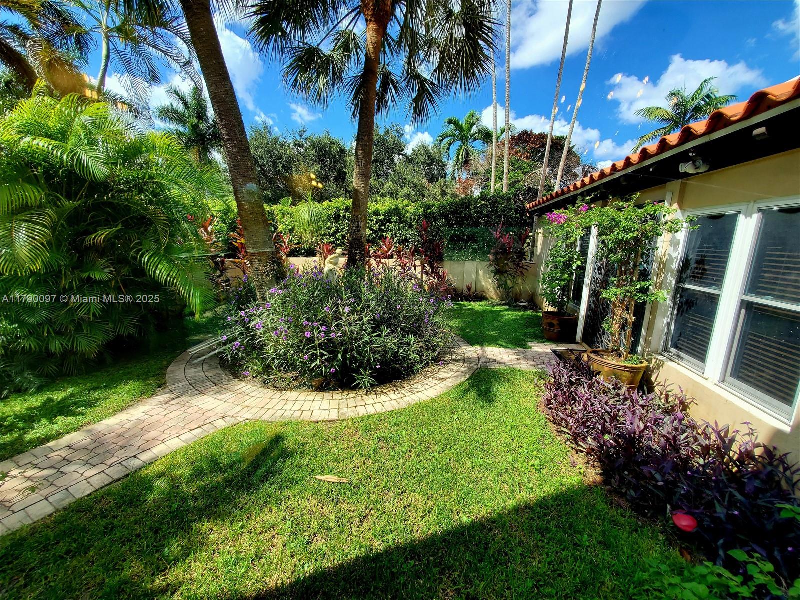 MIAMI SHORES SEC 1 AMD - Residential Lease