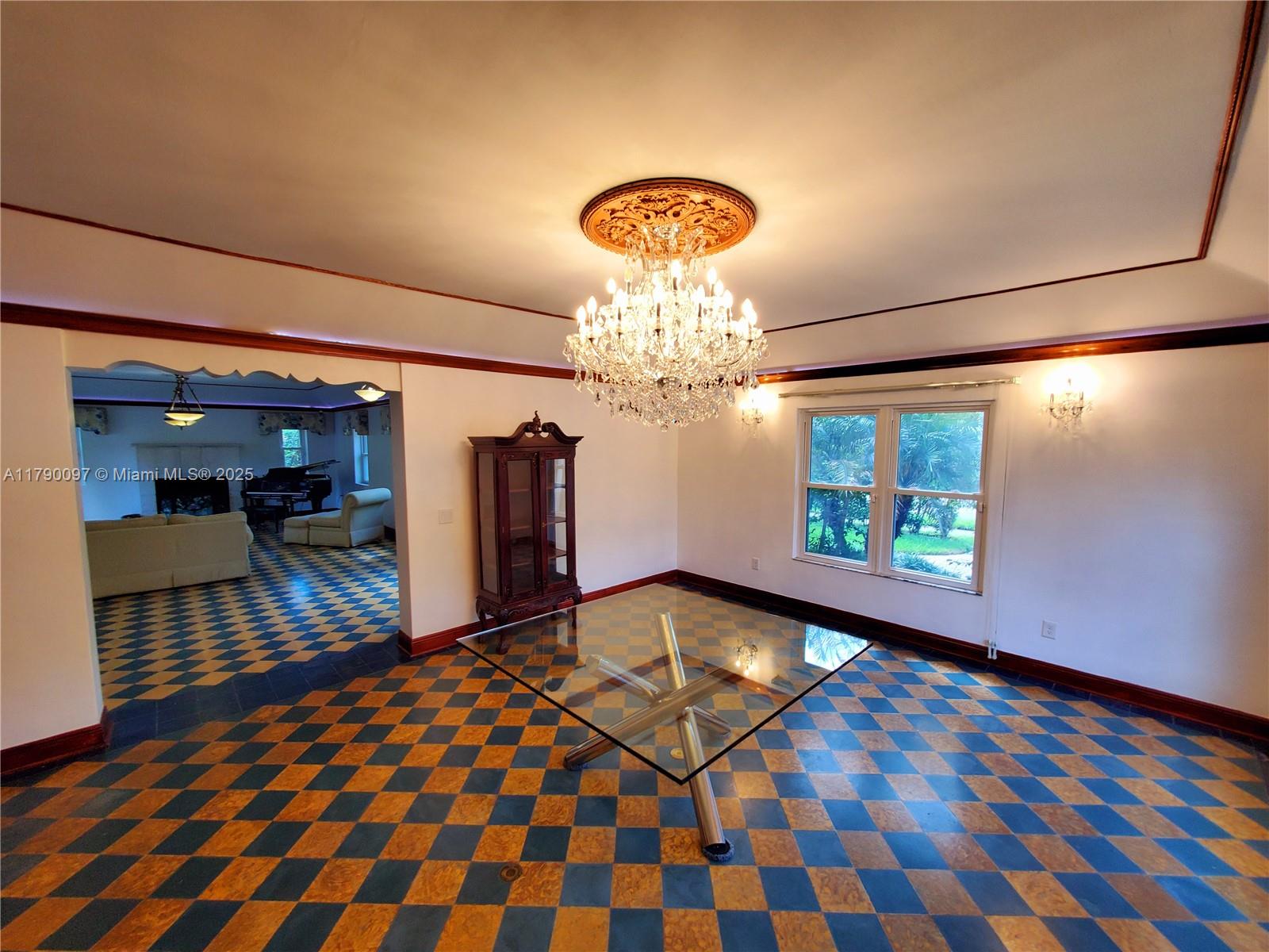 MIAMI SHORES SEC 1 AMD - Residential Lease