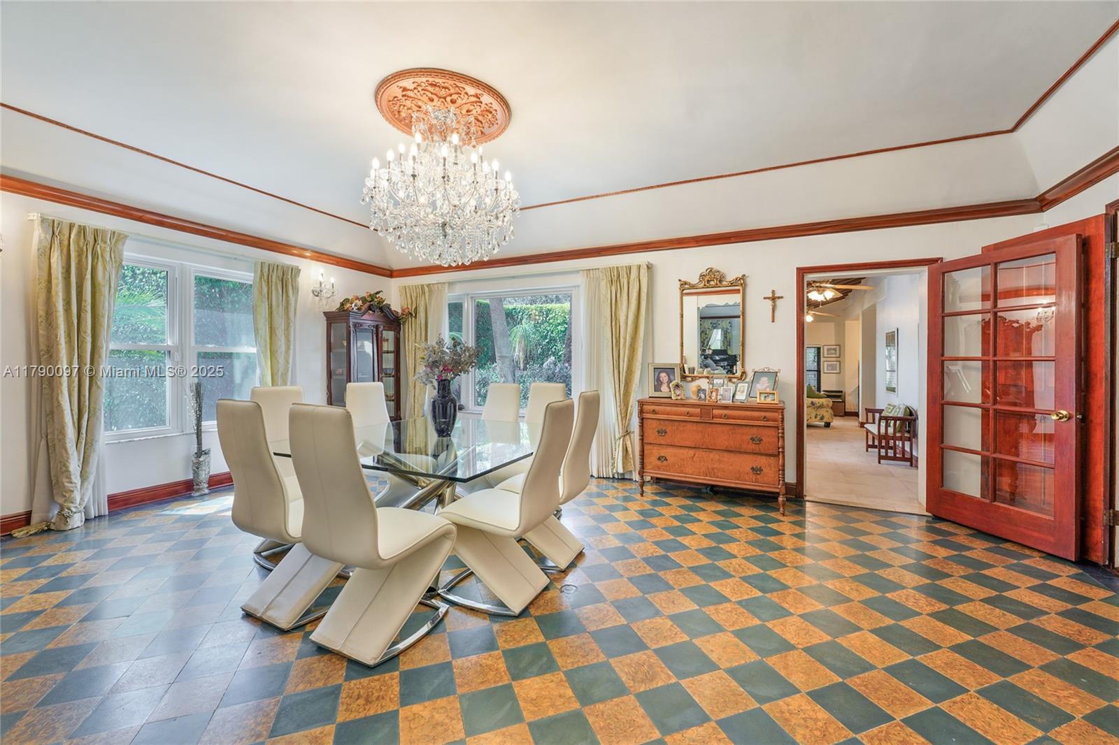 MIAMI SHORES SEC 1 AMD - Residential Lease