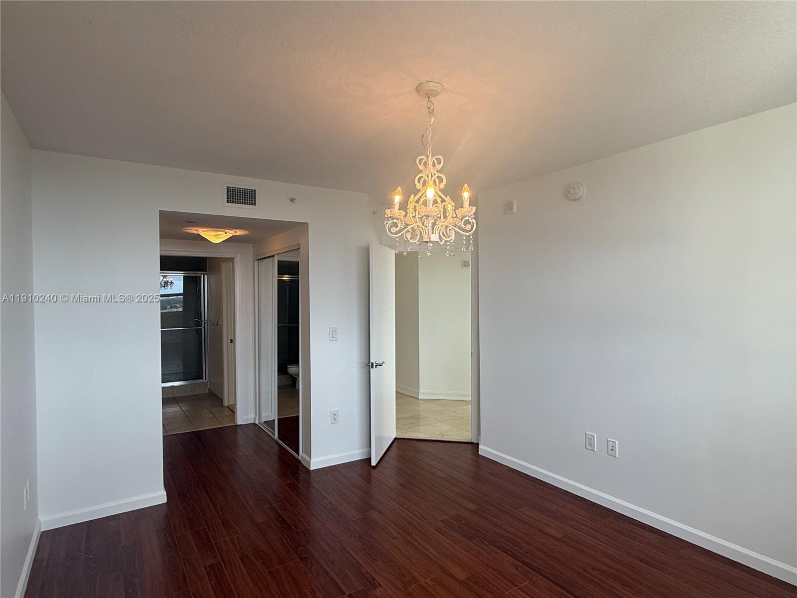 TURNBERRY ON THE GREEN CO - Residential Lease