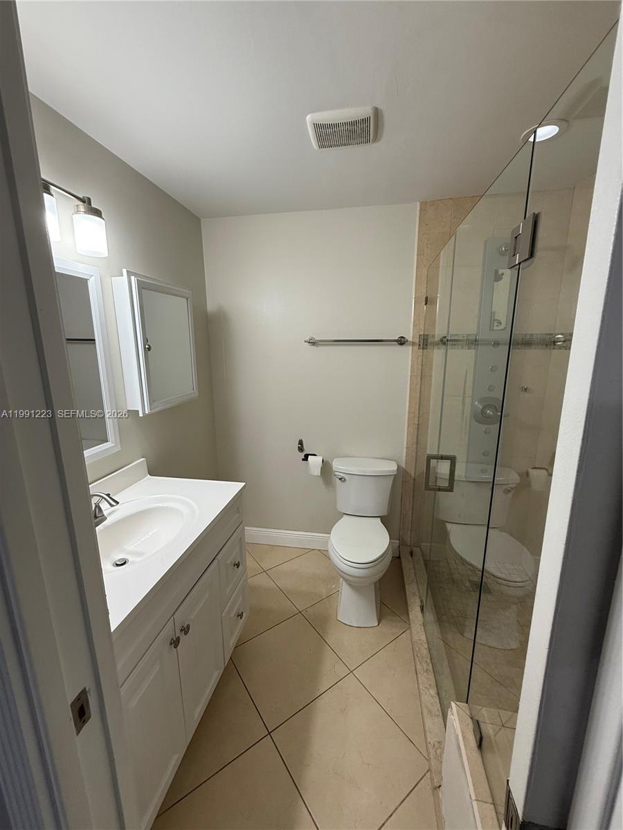 LAGUNA TROPICAL CONDO - Residential