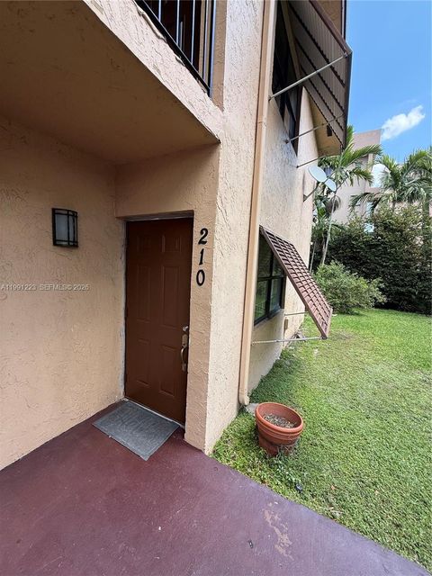 6854 NW 173rd Dr 210 Hialeah FL 33015