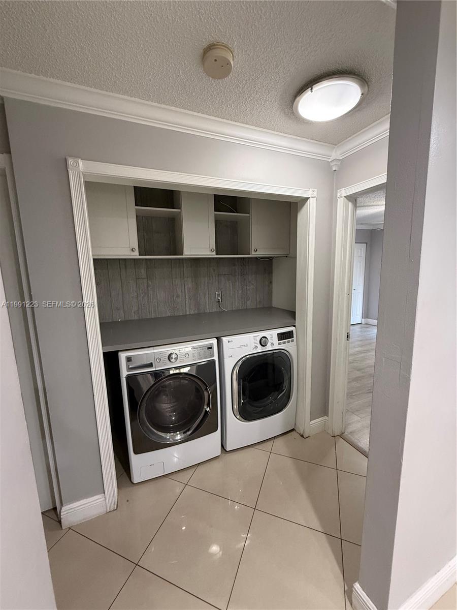 LAGUNA TROPICAL CONDO - Residential