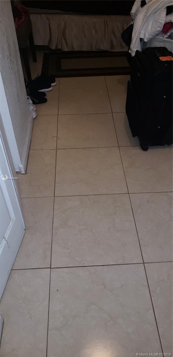 SABAL CHASE - Residential