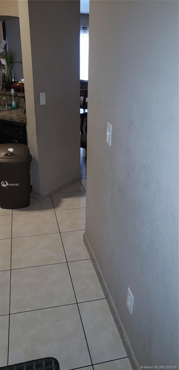 SABAL CHASE - Residential