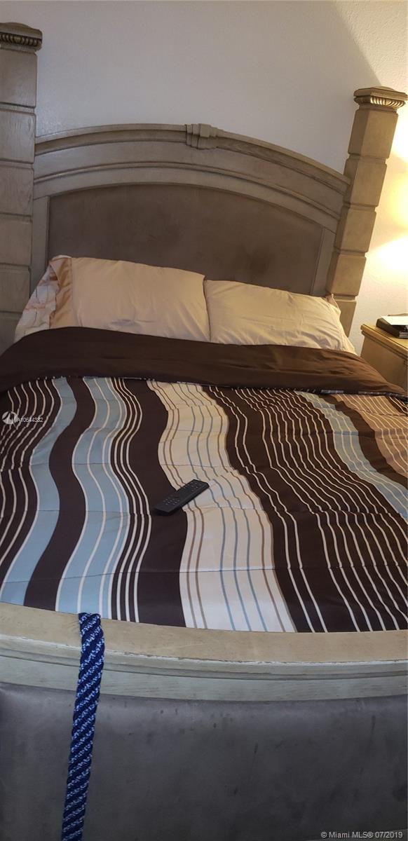 SABAL CHASE - Residential